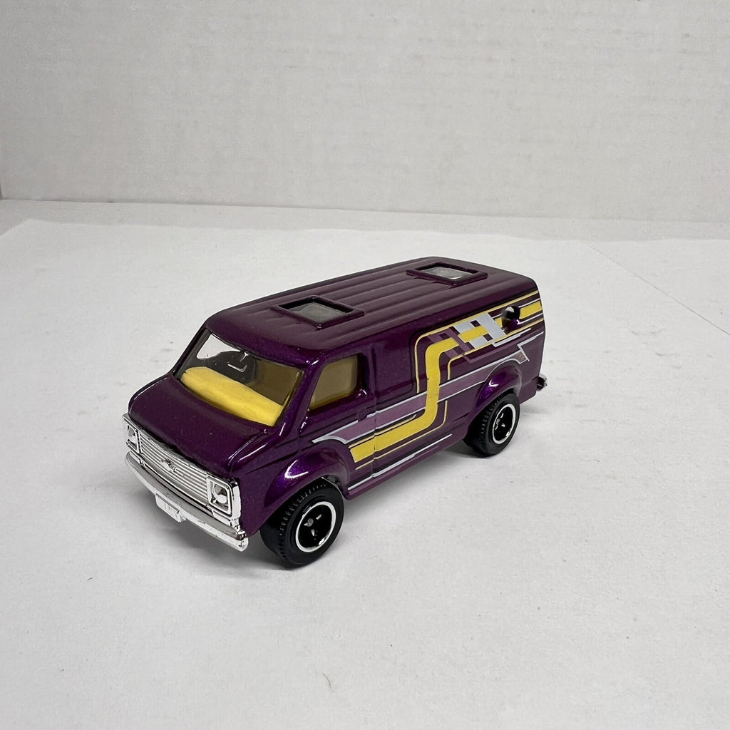 2006 Matchbox Chevy Van Diecast MB709 Purple