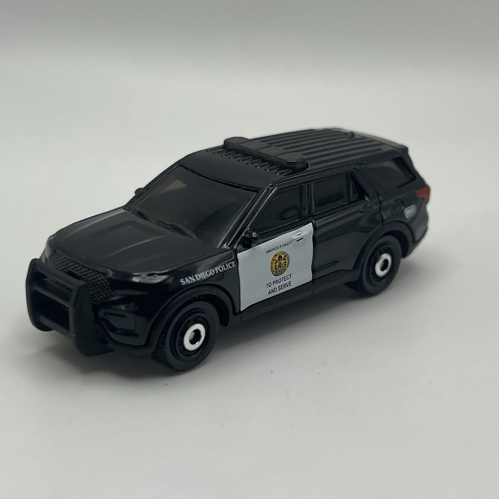 2023 FORD POLICE INTERCEPTOR UTILITY Diorama Collectible DieCast Car 1:64 LOOSE