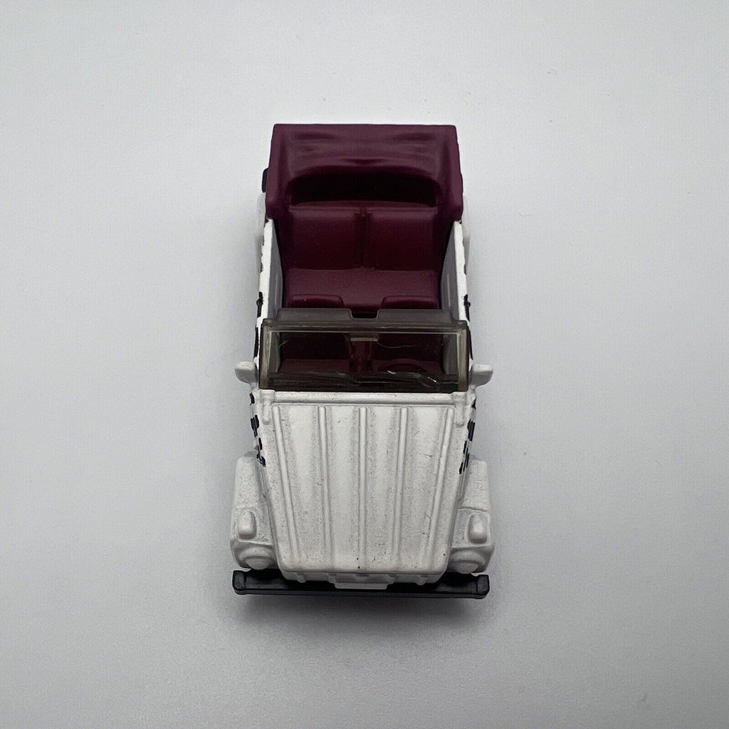 Matchbox Jungle Explorers (2010) White Volkswagen Type 181 Toy Car 98/100 Loose