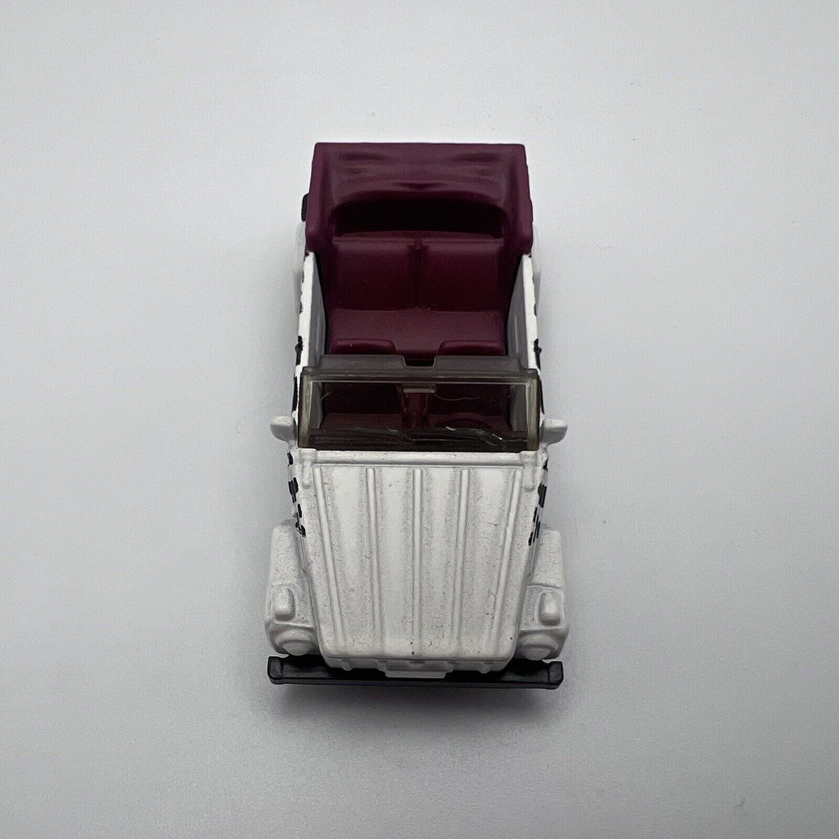 Matchbox Jungle Explorers (2010) White Volkswagen Type 181 Toy Car 98/100 Loose