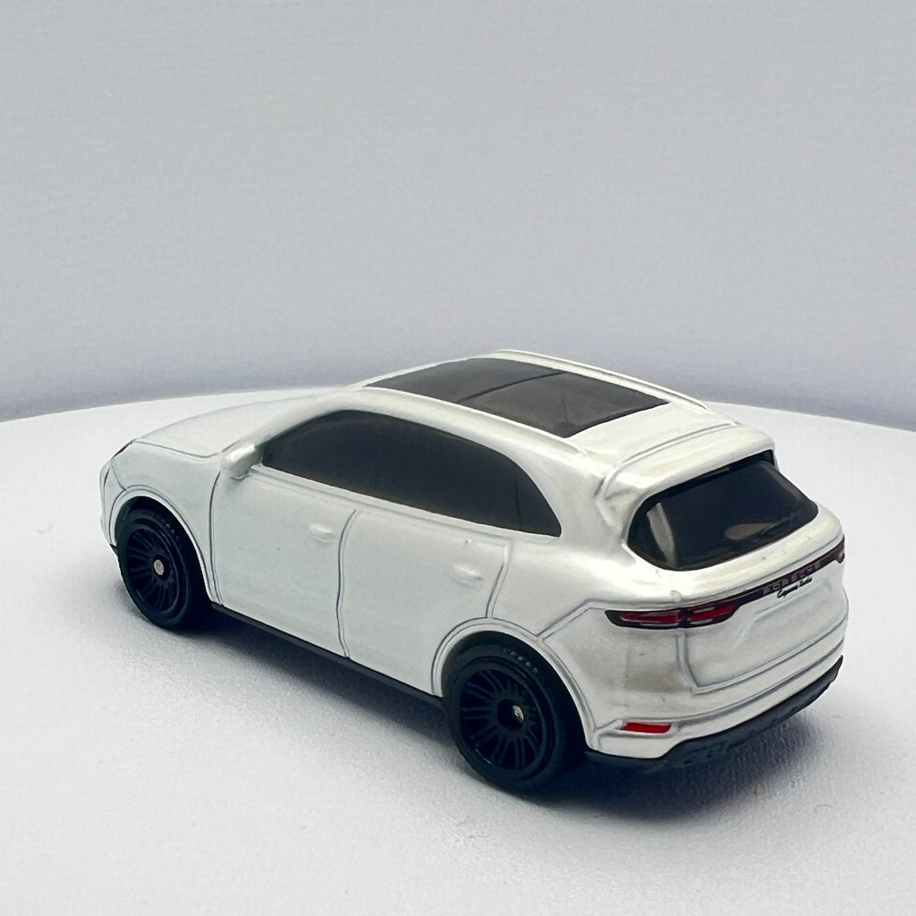 Matchbox Porsche Cayenne Turbo White LOOSE 1/64