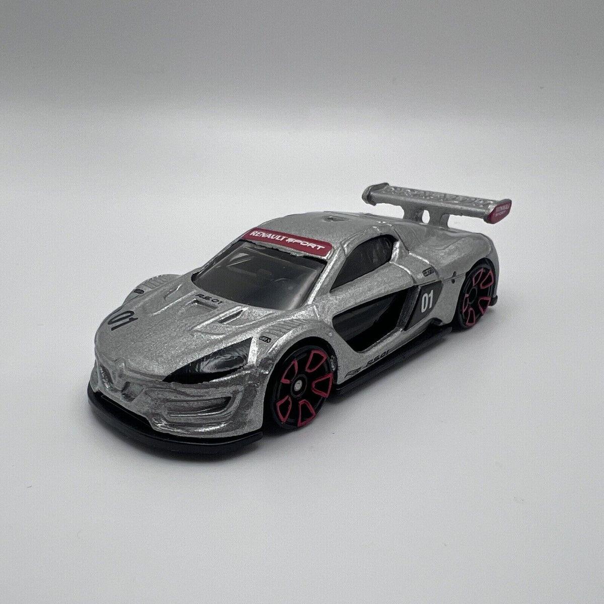 2016 Hot Wheels #79 HW Exotics Renault Sport R.S. 01 silver LOOSE