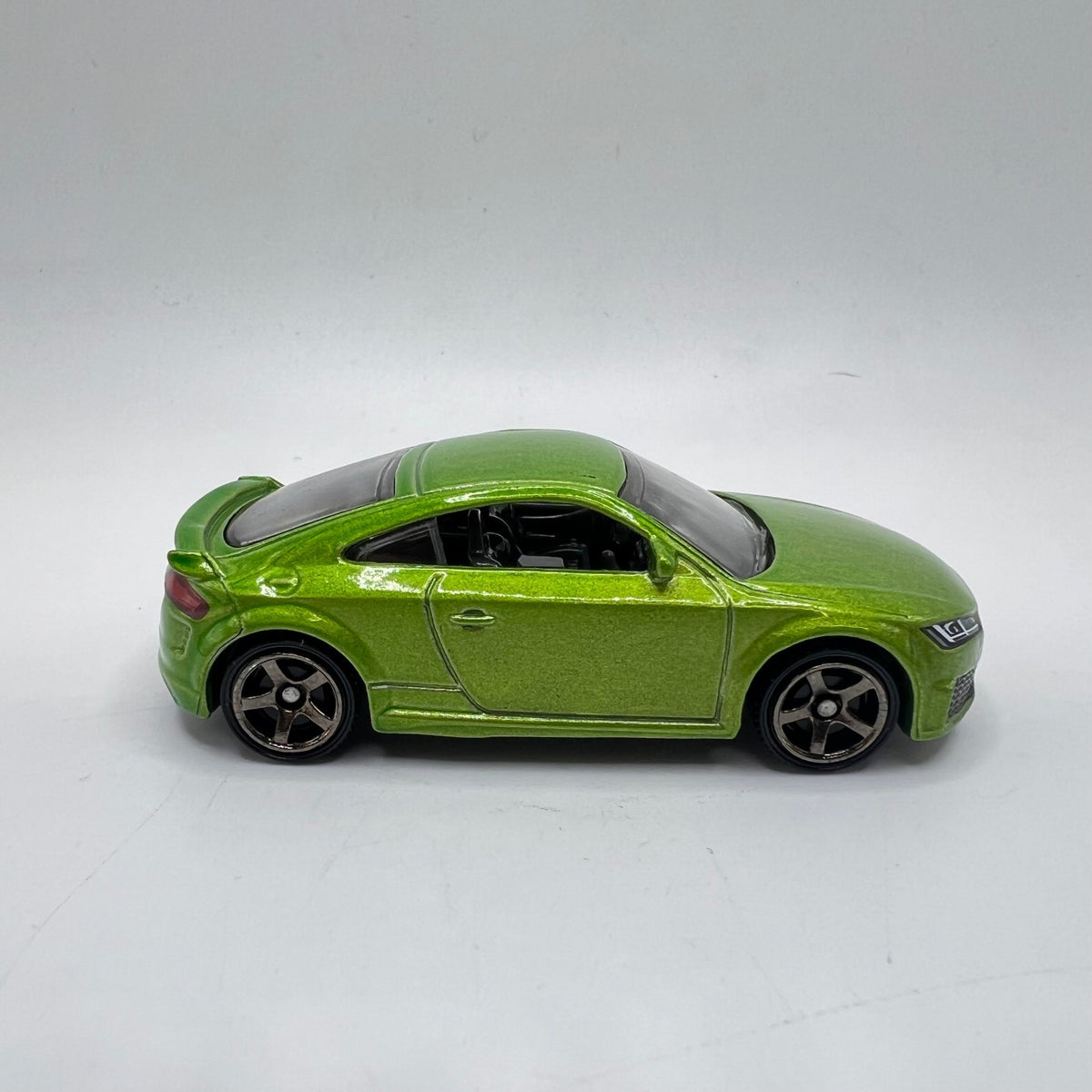 Matchbox '19 Audi TT RS Metallic Green LOOSE 1/64