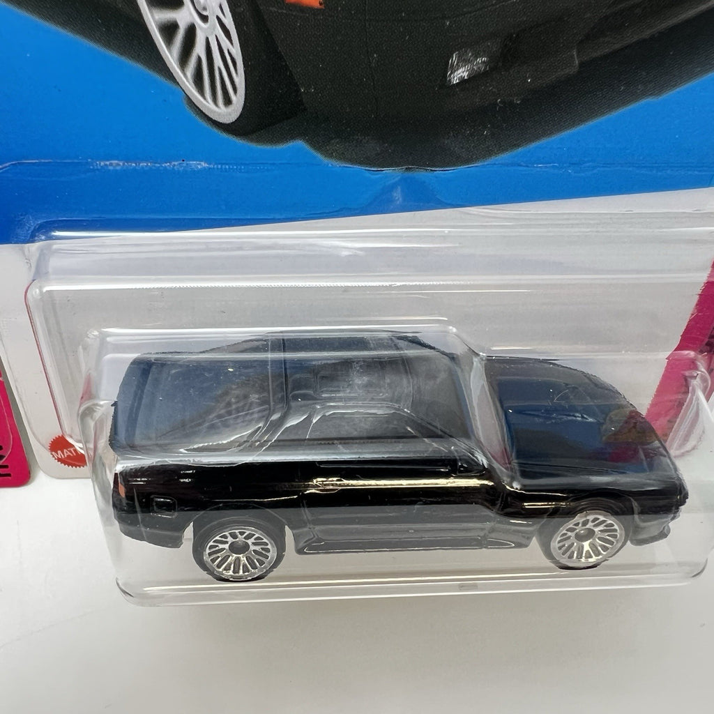 Lot Of 2 Hot Wheels ‘89 Mazda Savanna RX-7 FC35 Black and Green  JDM NEW