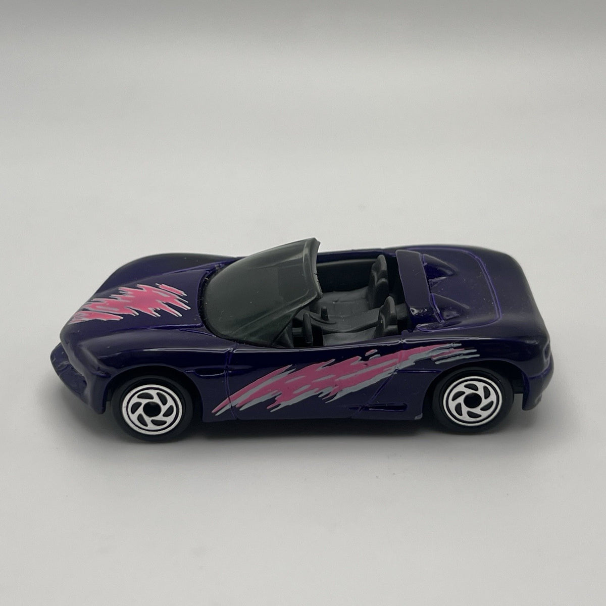 Matchbox Mid 1990s Release MB 38 Corvette Sting Ray III Purple Loose