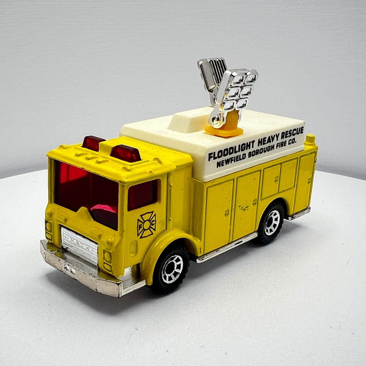 Matchbox Mack Auxiliary Power Truck Yellow Newfield Fire LOOSE