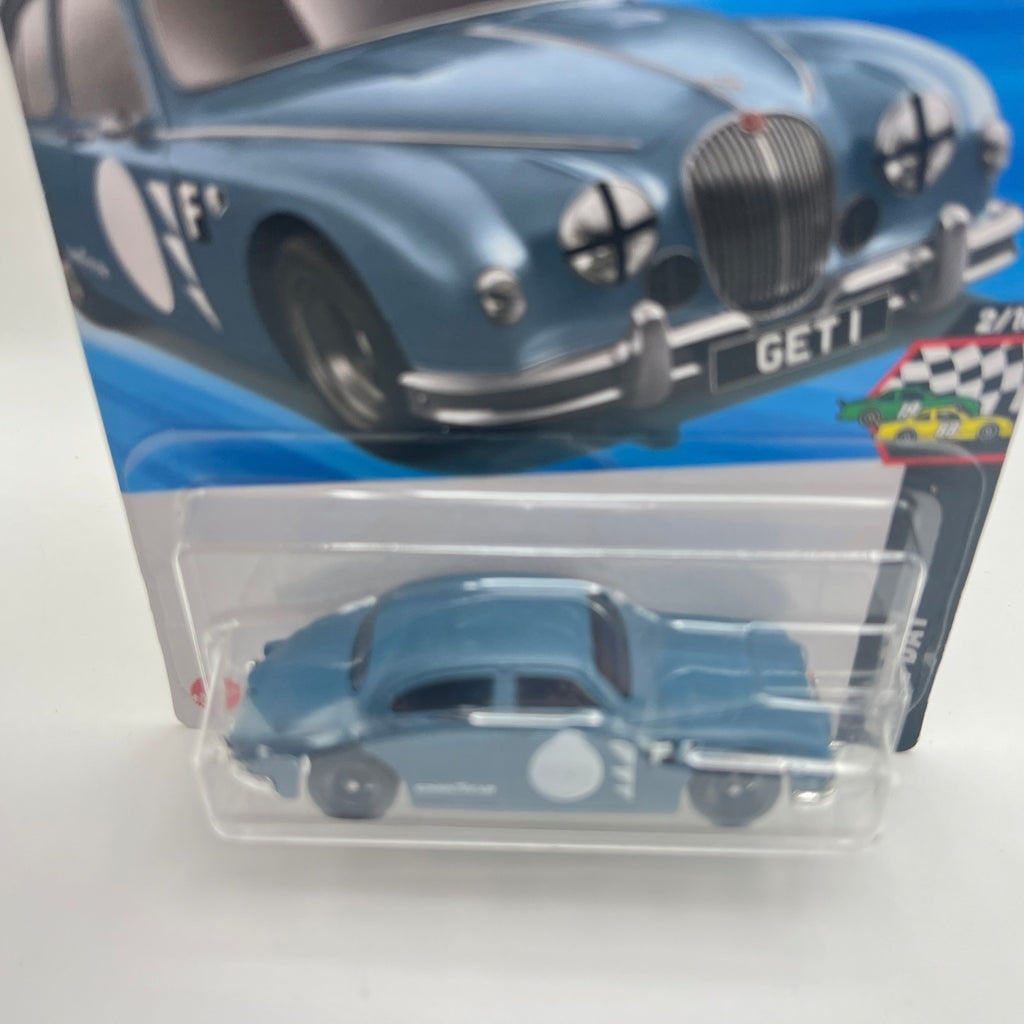 HOT WHEELS 2/10 JAGUAR MK1 HW RACE DAY 75/250 DIE CAST 2024 MATTEL TOYS CAR 1:64