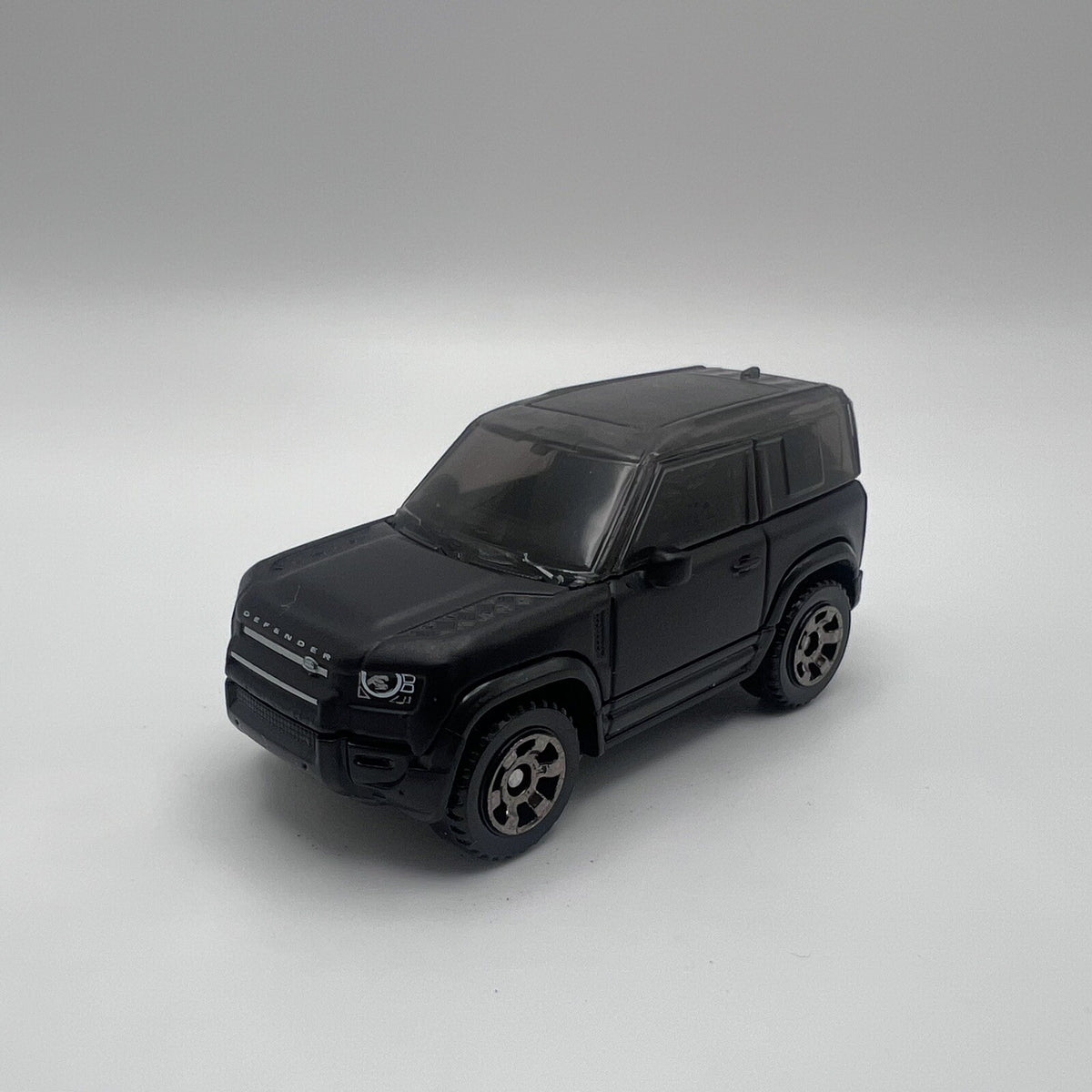 2020 Land Rover Defender 90 Limited Edition 1:64 Scale