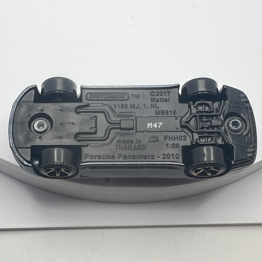 Matchbox 2010 Porsche Panamera Dark Blue Make Waves LOOSE 1/64