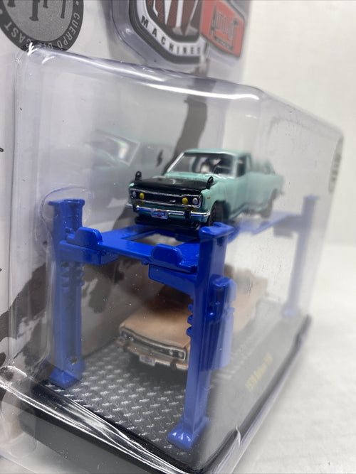 1/64th M2 Machines Auto Lift  2018 SEMA Edition 1970 Datsun 510 Set
