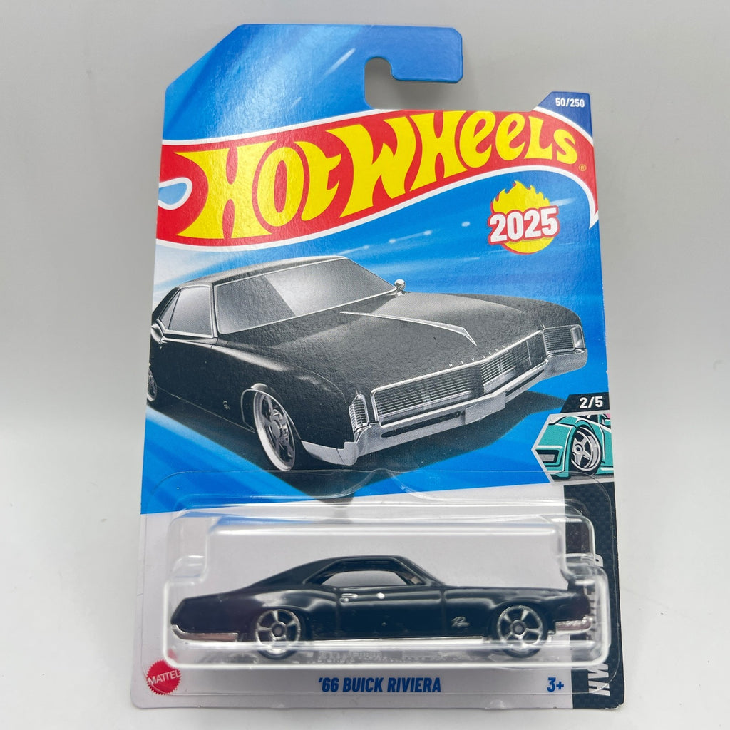 HW 66 Buick Riviera Black 50/250 HW Modified 2/5