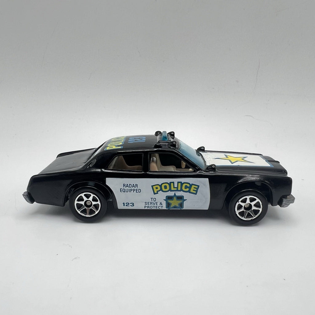 1977 Hot Wheels Police Car Emergency Squad Black & White 1:64 DIECAST Toy Car