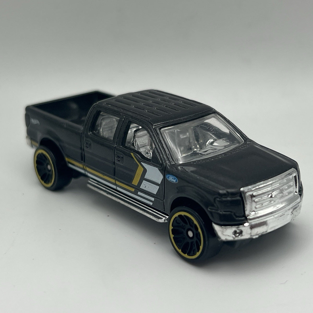 LOOSE Hot Wheels HW Hot Trucks '09 Ford F-150 Pickup Truck Black Die Cast