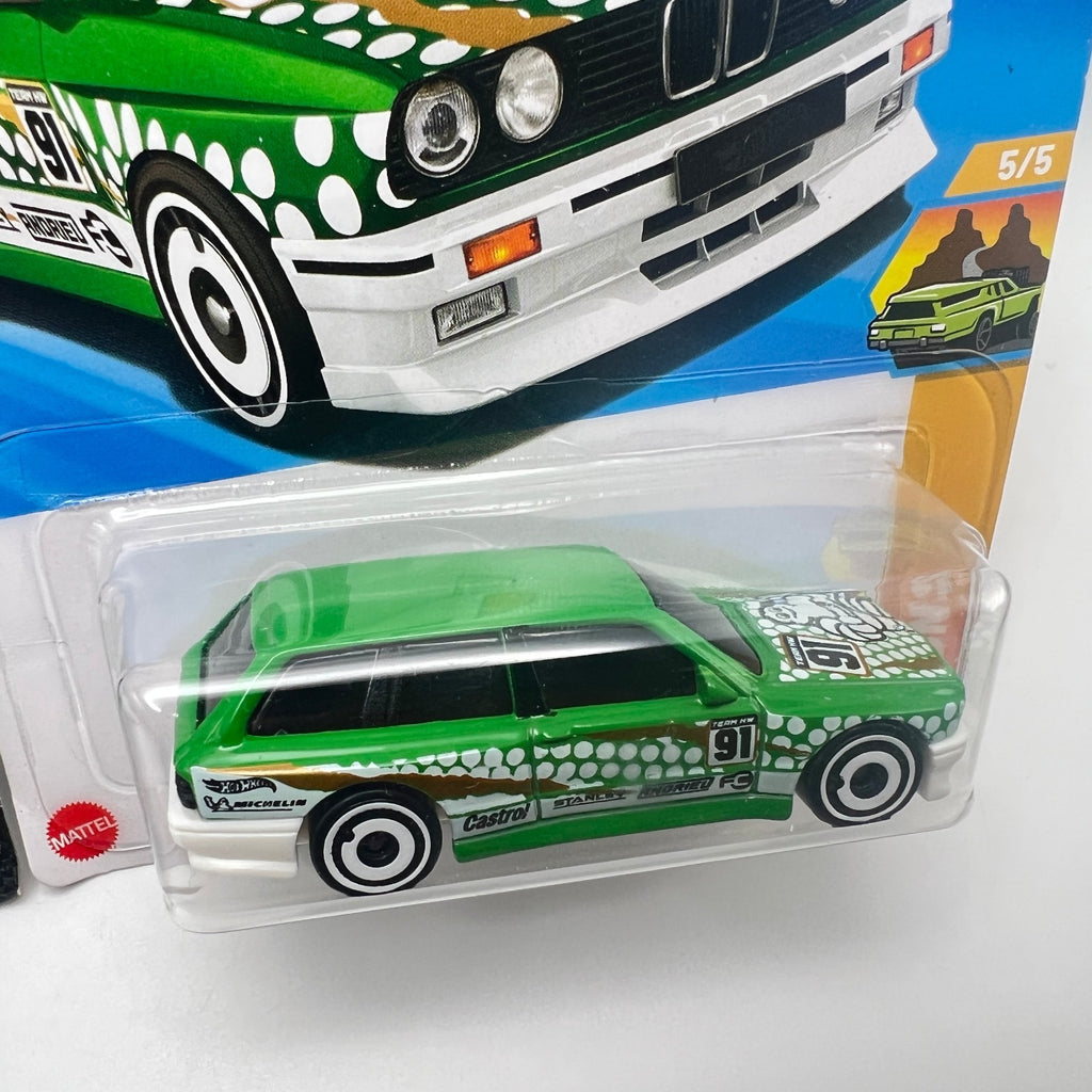 Hot Wheels BMW M3 Wagon Lot of 2 Blue 138/250 + Green 245/250 1:64