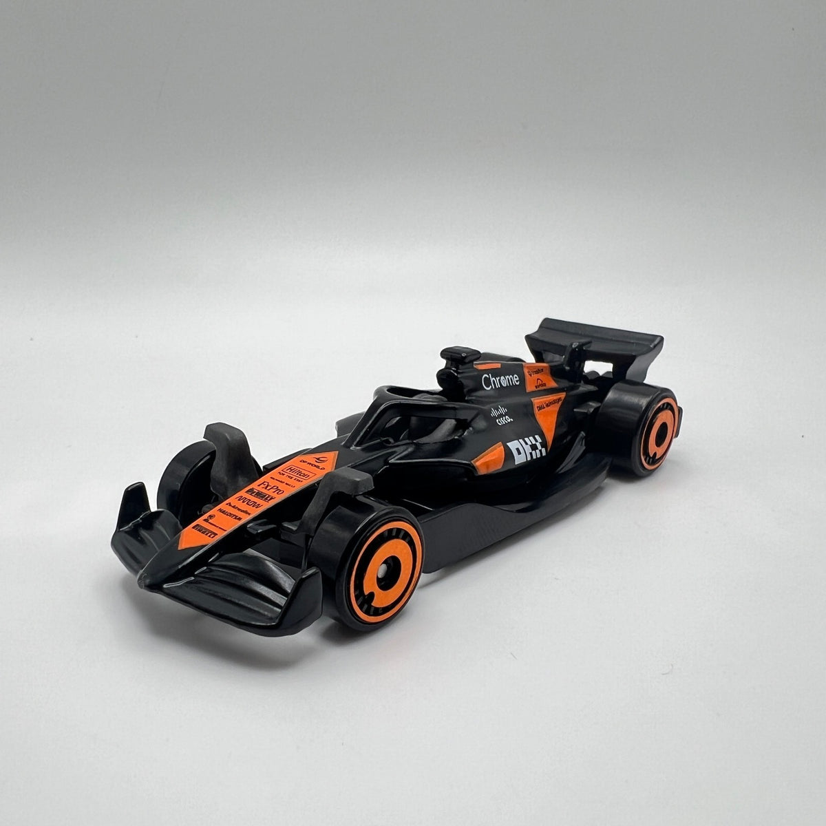 Hot Wheels McLaren F1 MCL38 Black Orange F1 Collection LOOSE 1/64