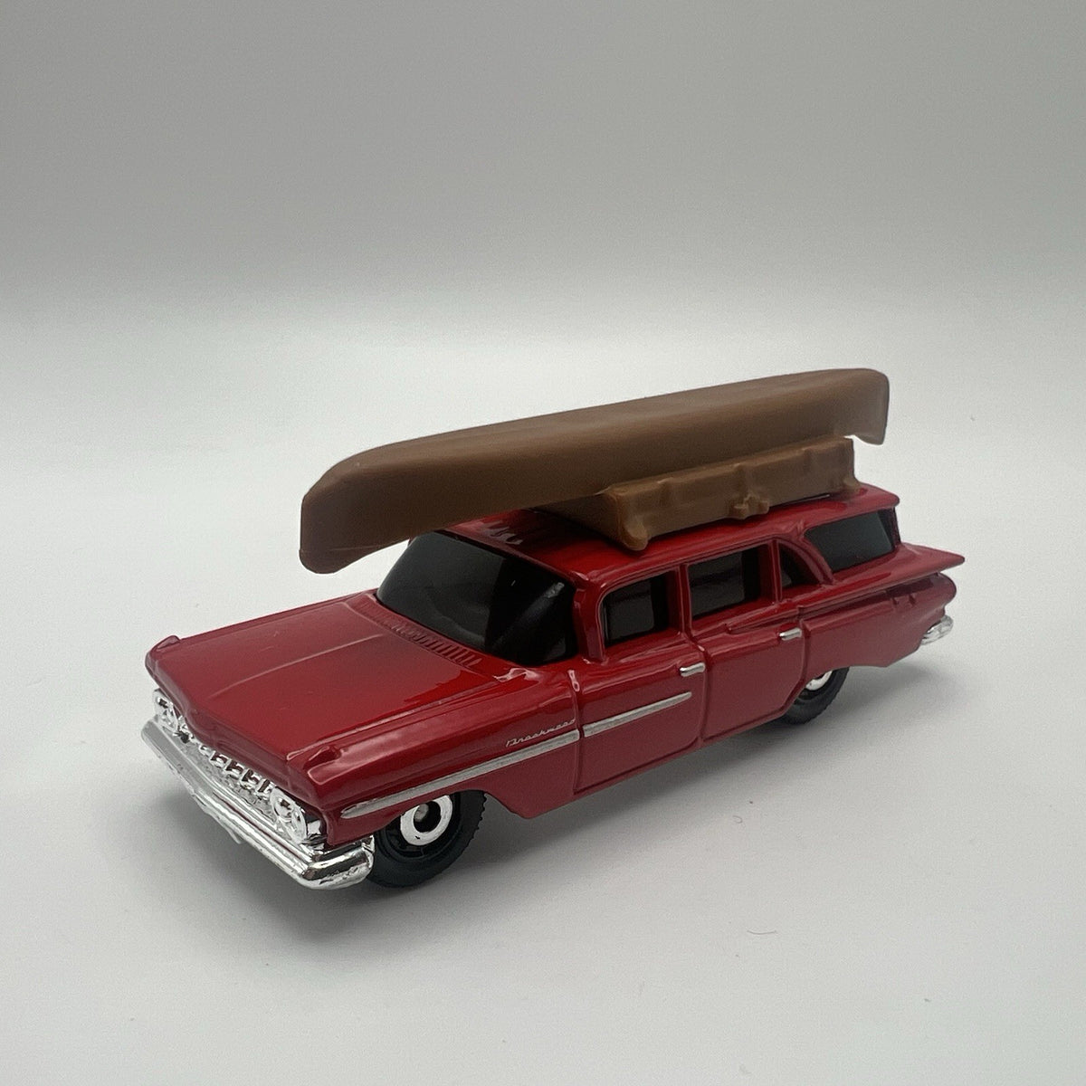 1959 59 Chevy Wagon Collectible 1/64 Scale Diecast Diorama Model