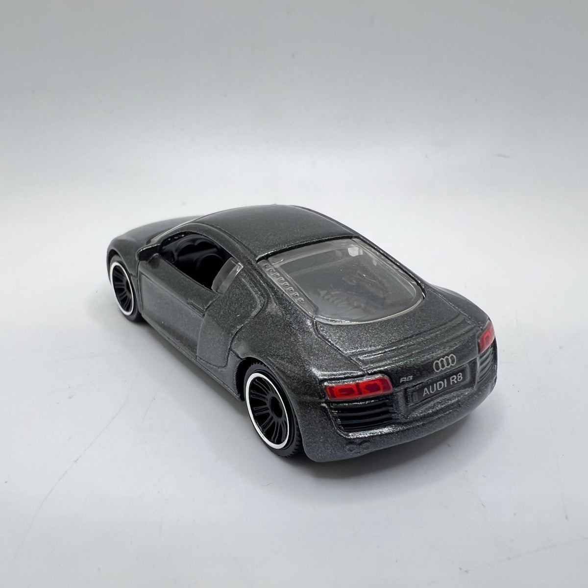 Matchbox 2007 Audi R8 Metallic Gray LOOSE 1/64