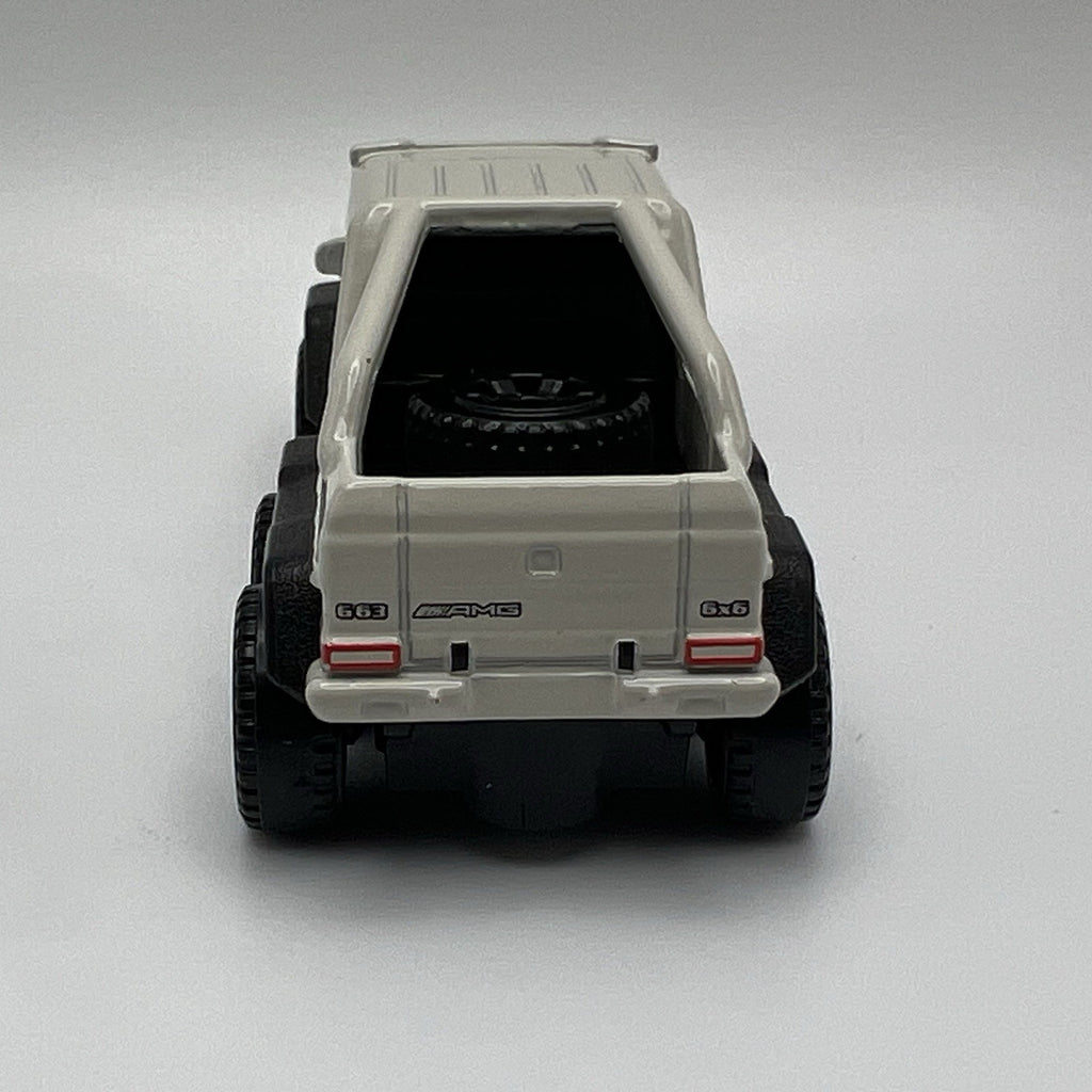 2017 Matchbox #91 Mercedes-Benz G63 AMG 6x6 Beige White MBX Explorers 1:64