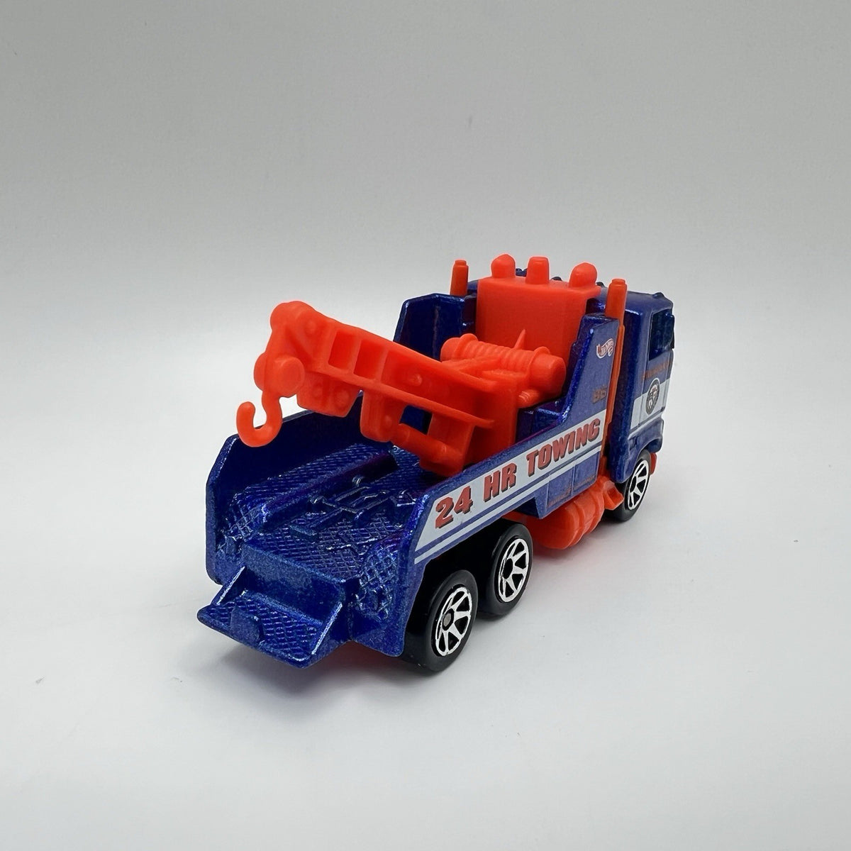 Hot Wheels 24 Hr Hour Wrecking Tow Heavy Truck Malaysia 1981