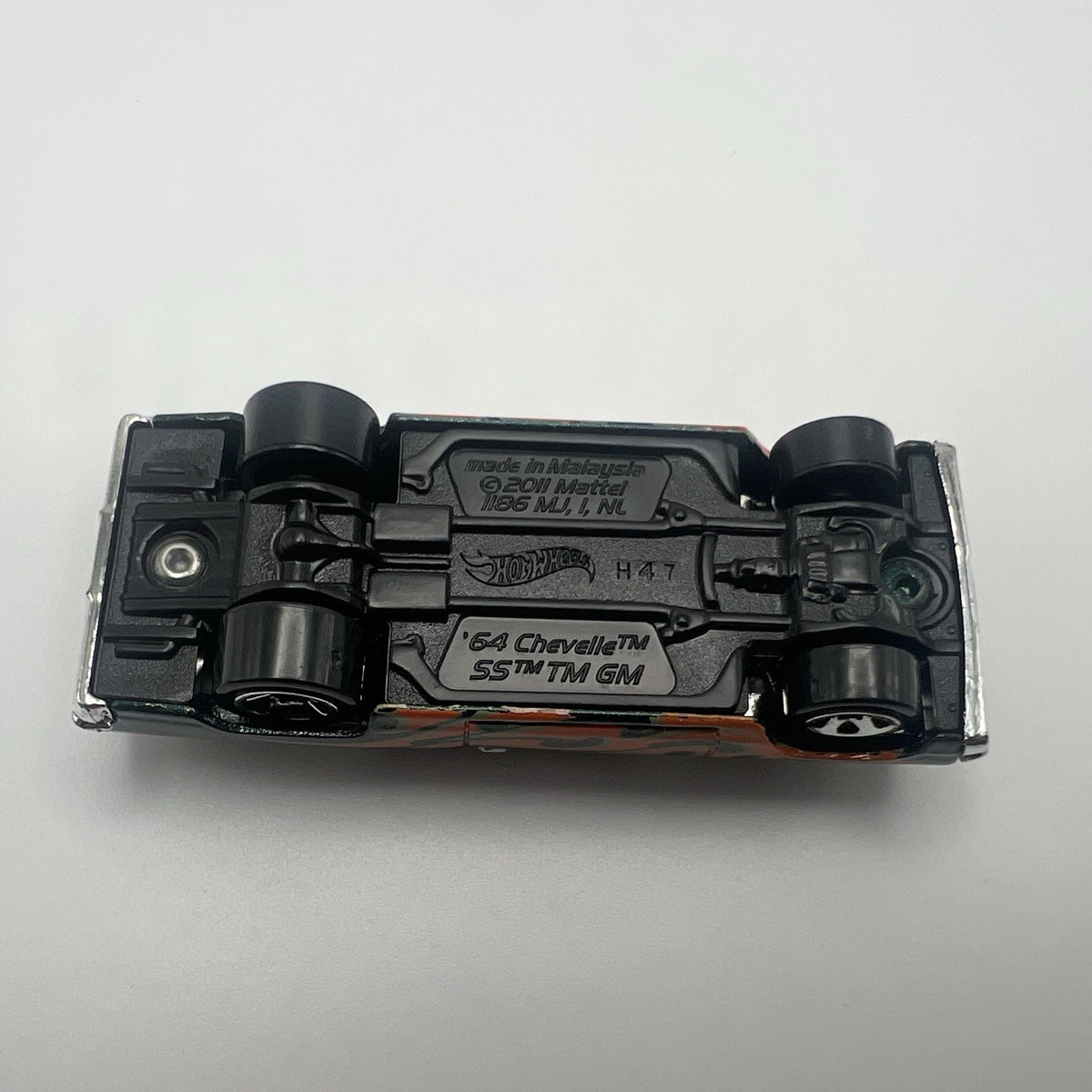 1964 64 Chevy Chevelle SS Collectible 1/64 Scale Diecast Diorama Model