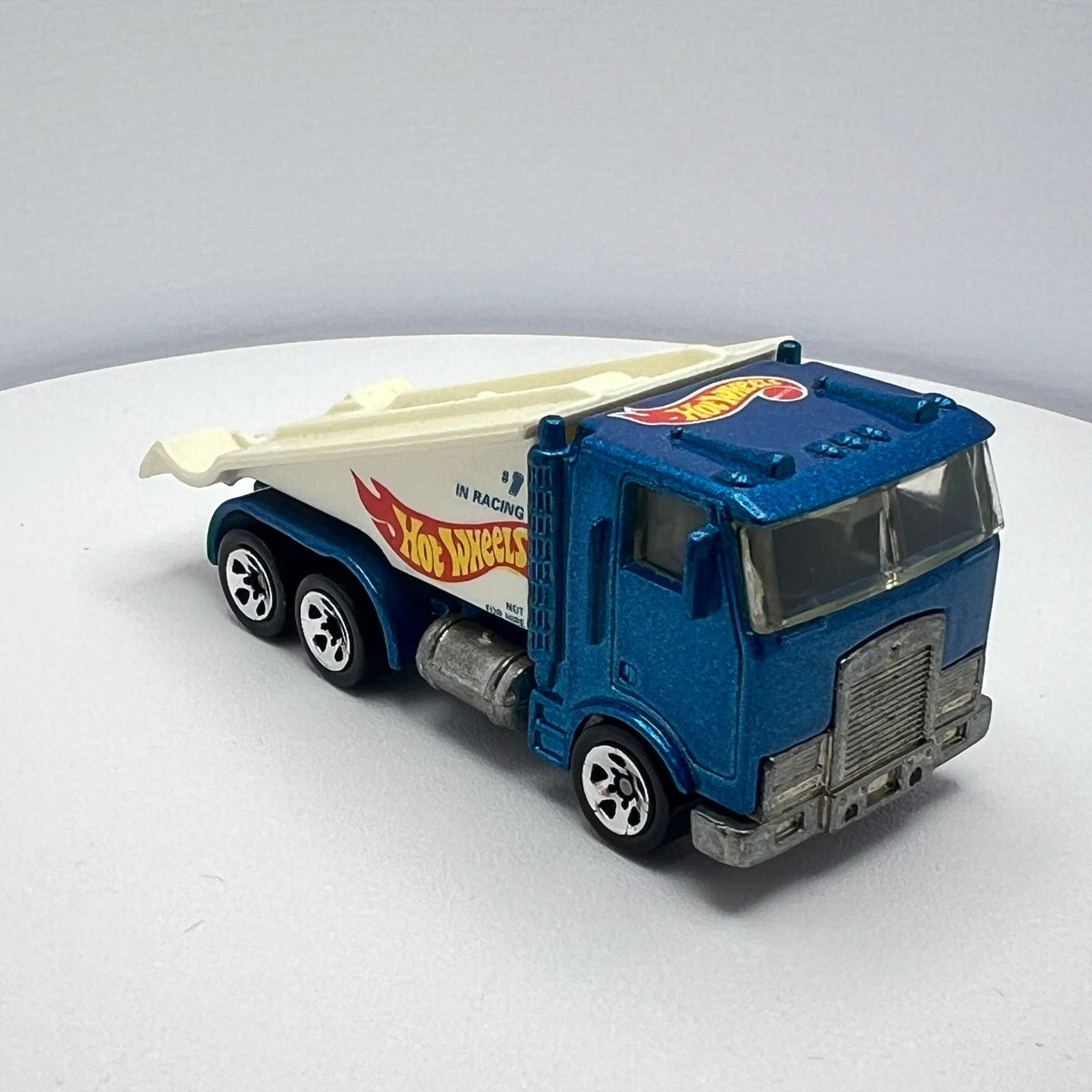 Hot Wheels Ramp Truck Blue #1 In Racing Not For Hire LOOSE 1/64