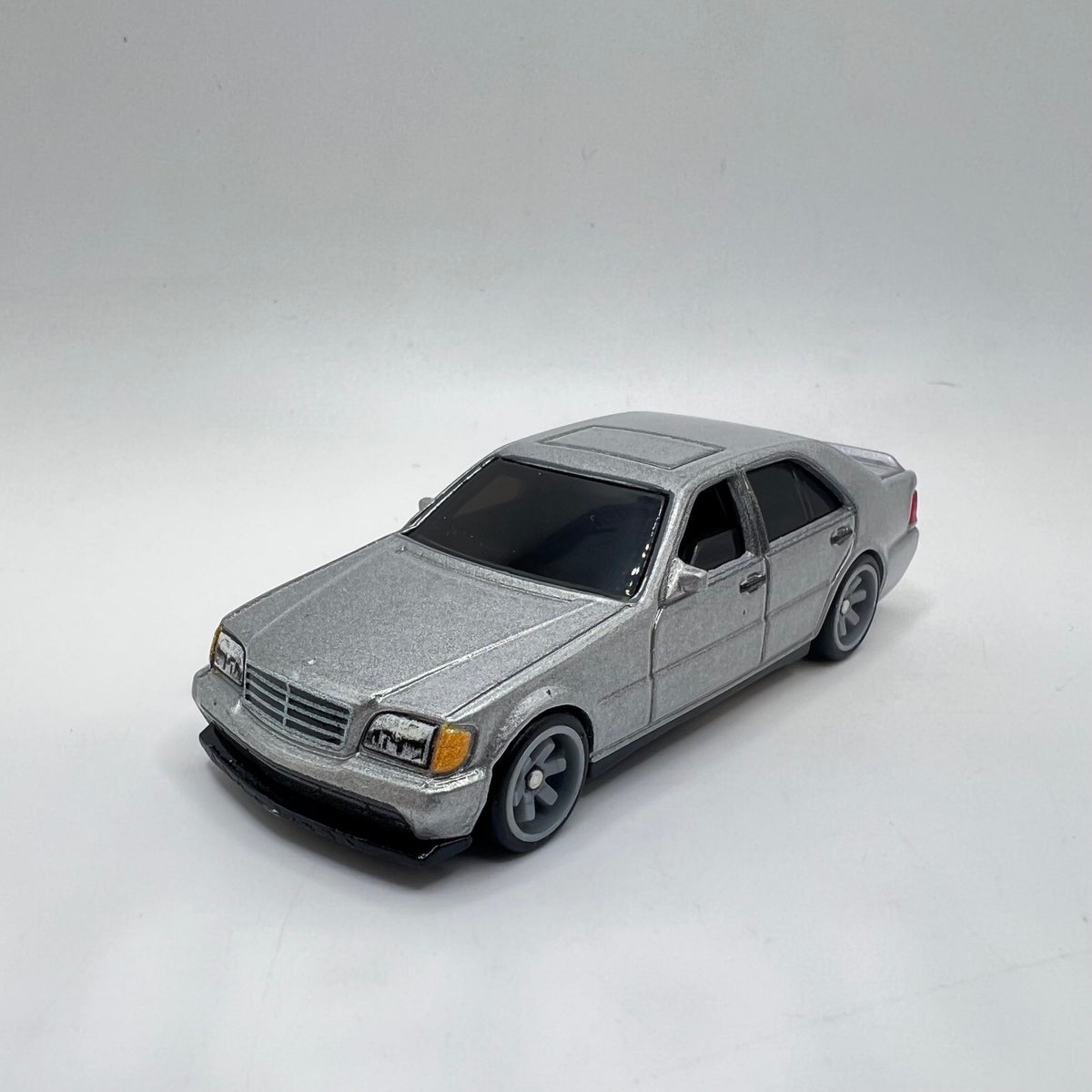 Hot Wheels Mercedes-Benz 500 SEL W140 Silver Real Riders LOOSE 1/64
