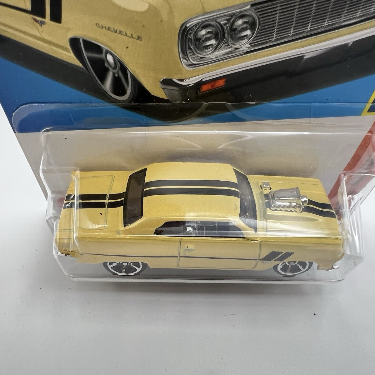 Hot Wheels 64 Chevy Chevelle SS Yellow Muscle Mania 2/5 Chrome & Black MC5 Wheel