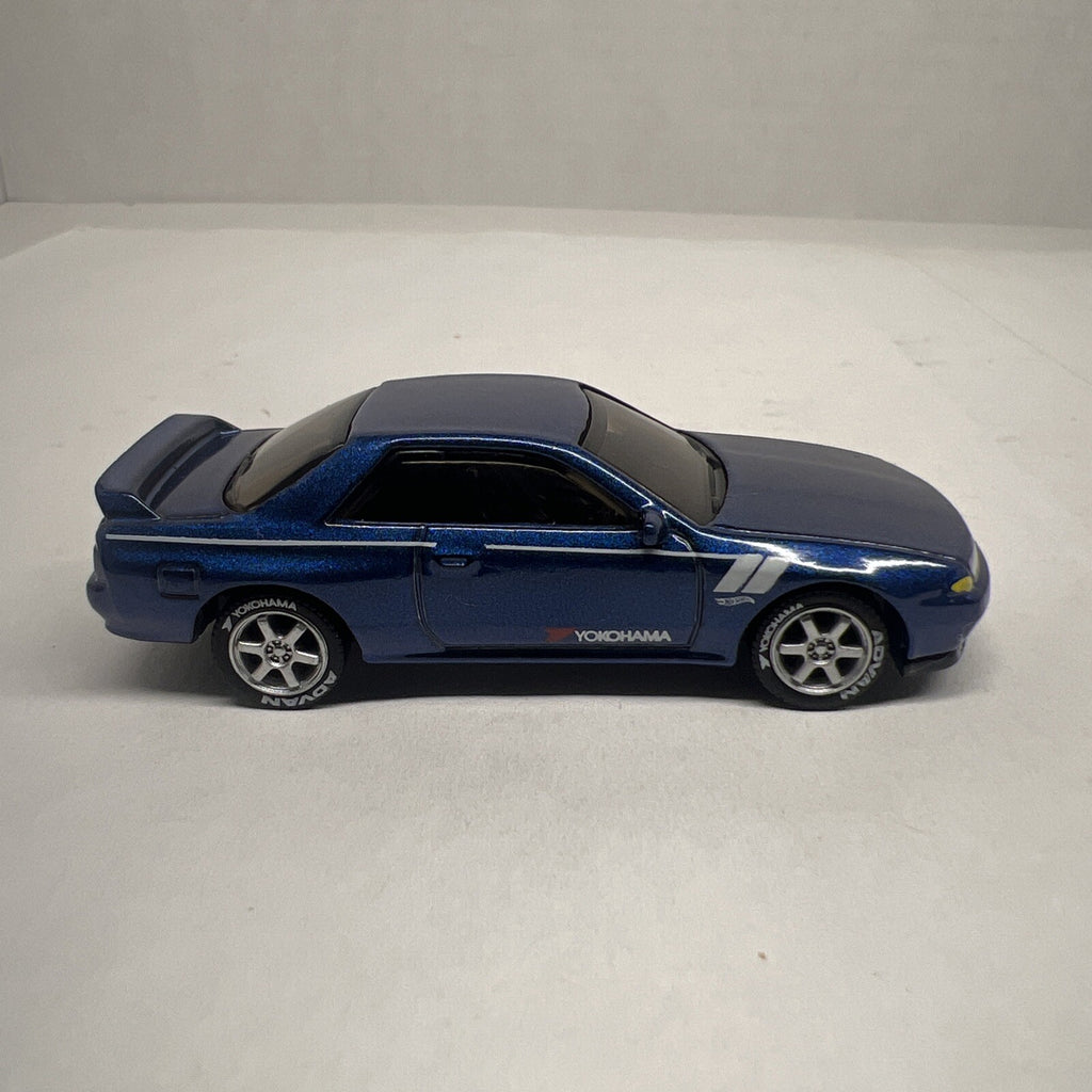 Hot Wheels Nissan Skyline GT-R R32 Dark Blue With Real Riders