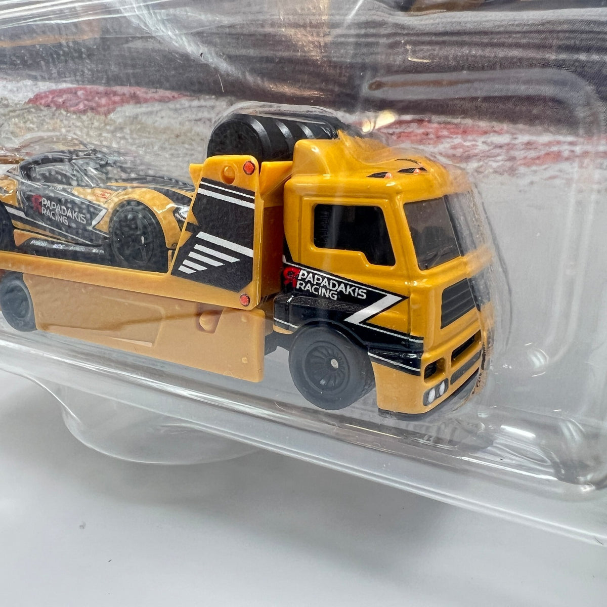 Hot Wheels Team Transport 20 Toyota GR Supra Fleet Street 86 Papadakis