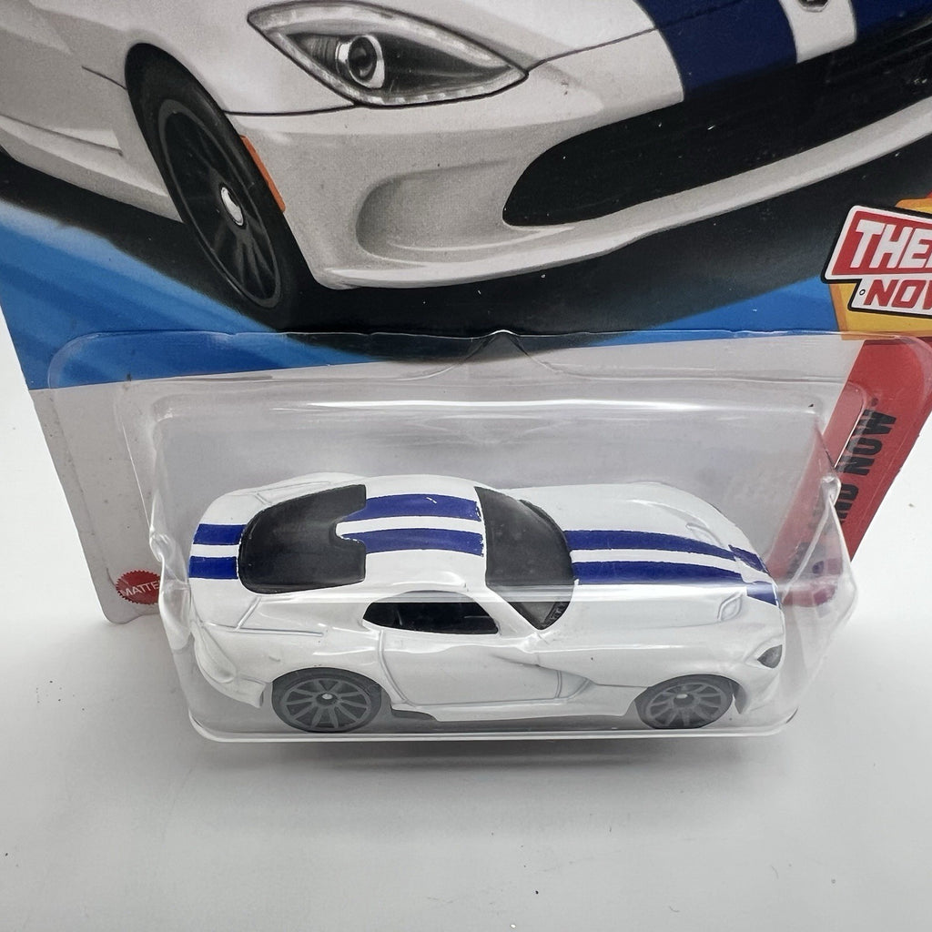 Hot Wheels 2013 SRT Viper Then and Now White Blue 1:64 Diecast Car