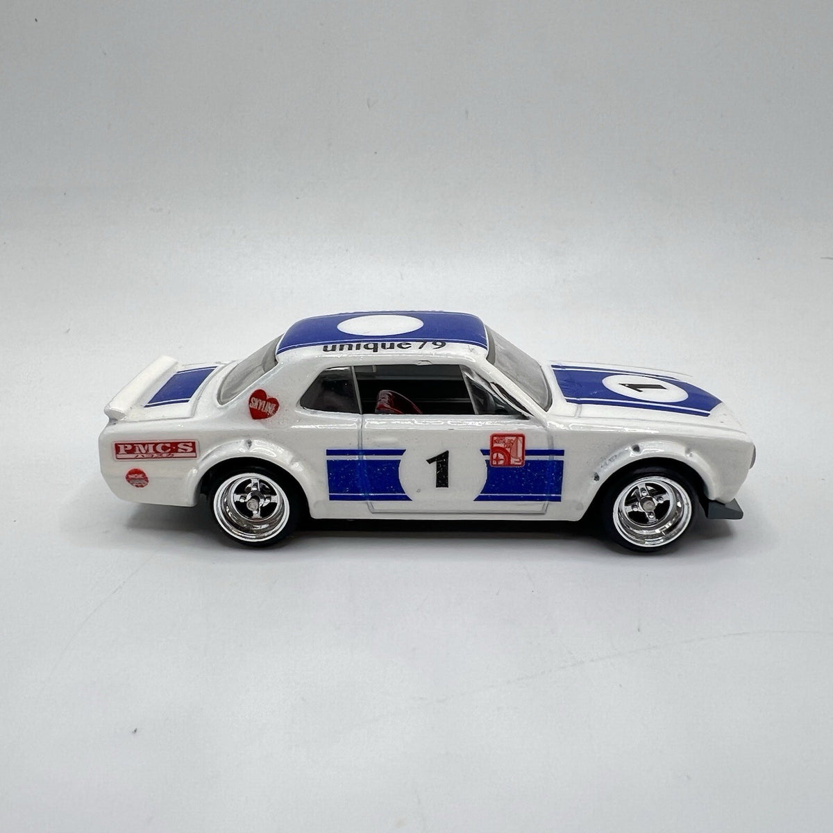 Hot Wheels Nissan Skyline H/T 2000 GT-X. Modified Custom