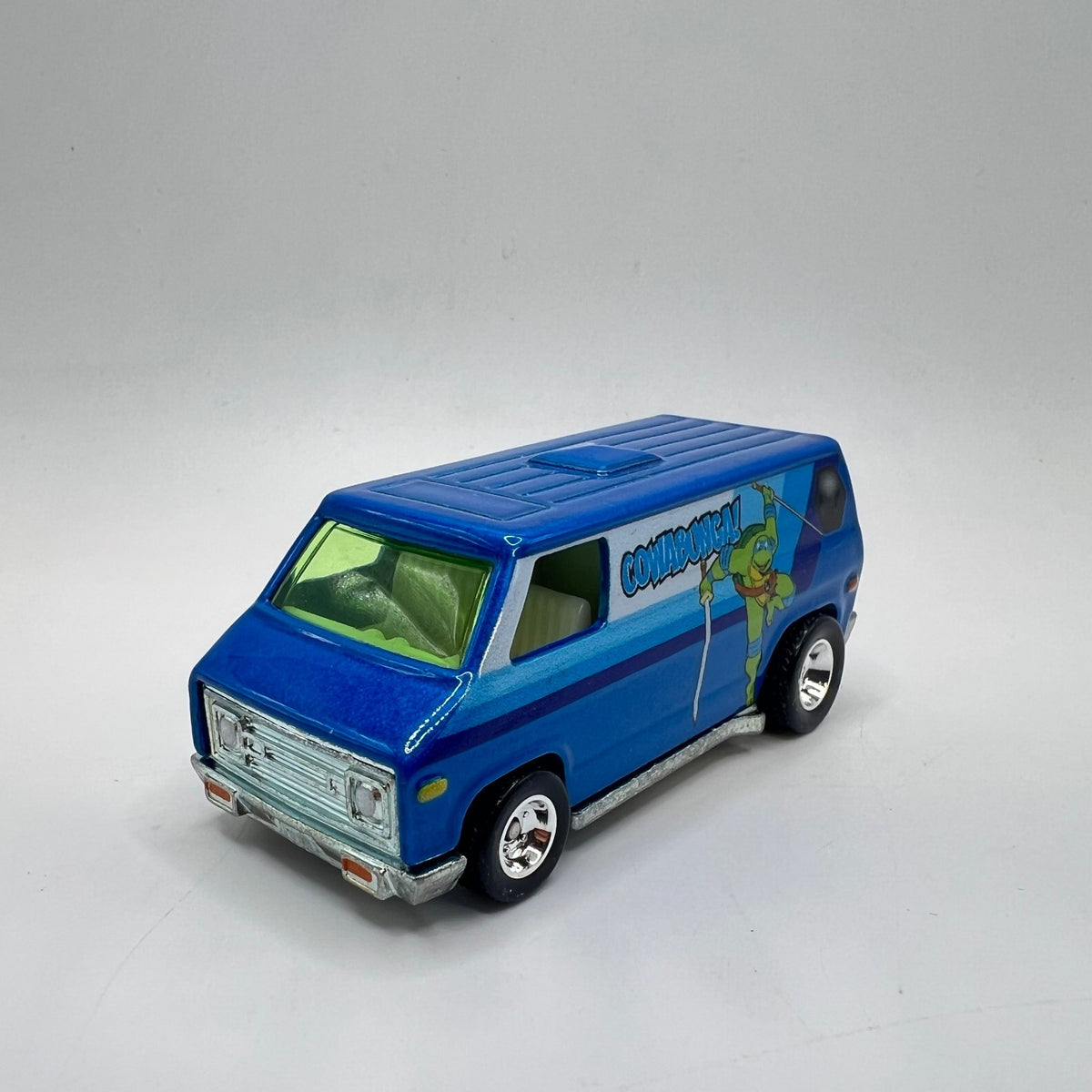 Hot Wheels Super Van TMNT Leonardo Cowabunga Blue Real Riders LOOSE 1/64