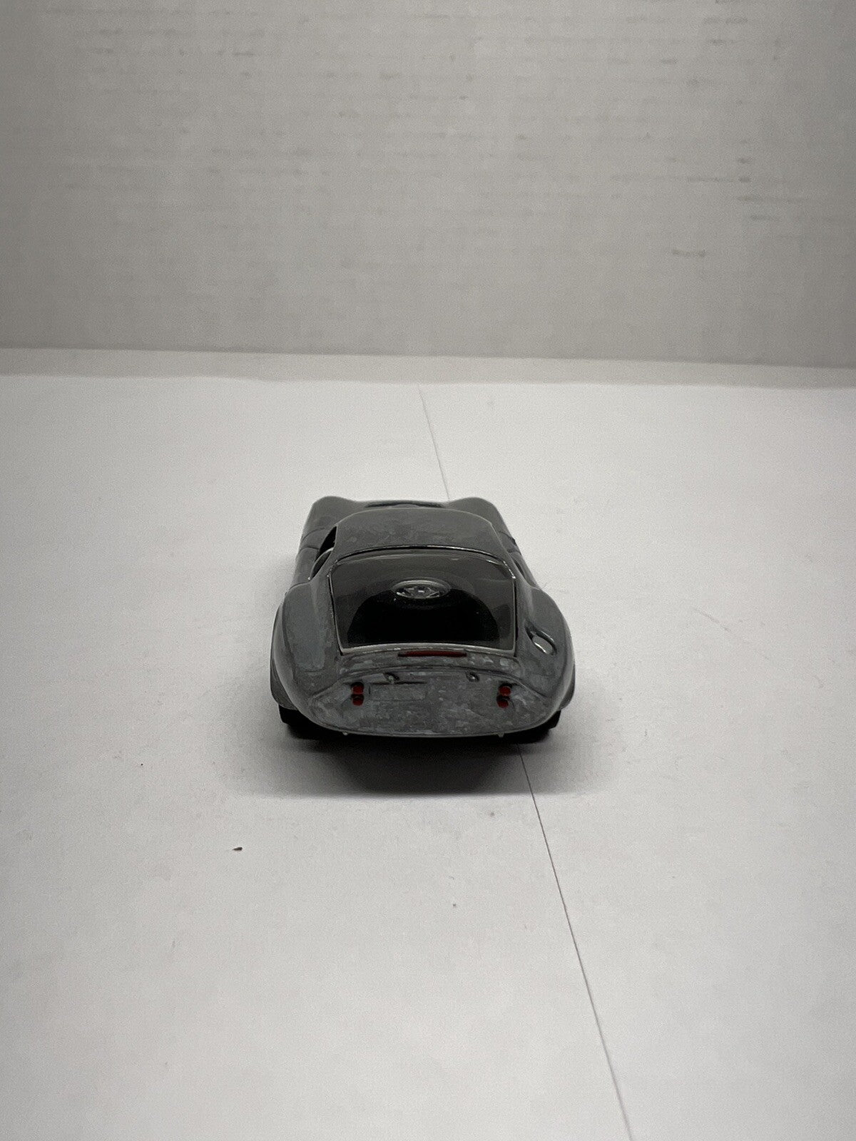2007 MFG. Johnny Lightning Limited 1965 Shelby Cobra Daytona Classic gold