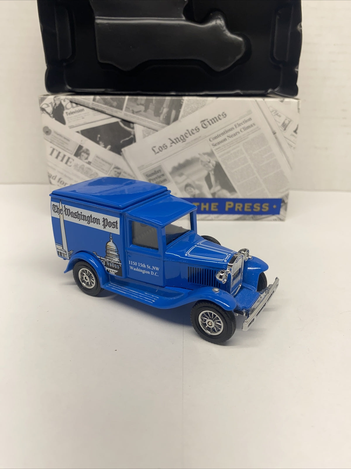 YPP08 1993 Matchbox Power of the Press 1930 Model A Ford Van The Washington Post
