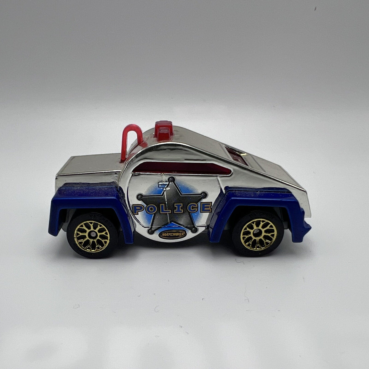 Matchbox 2003:  WHISTLE CAR MB617 POLICE Silver Blue Red Die Cast TOYS
