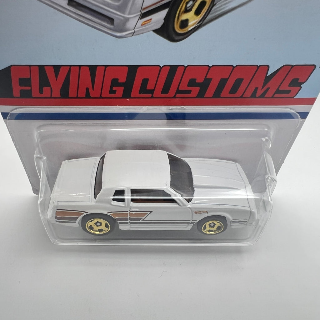 Hot Wheels '86 Monte Carlo SS White Flying Customs