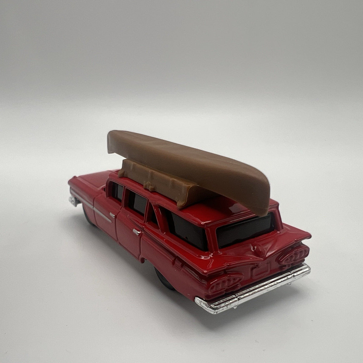 1959 59 Chevy Wagon Collectible 1/64 Scale Diecast Diorama Model