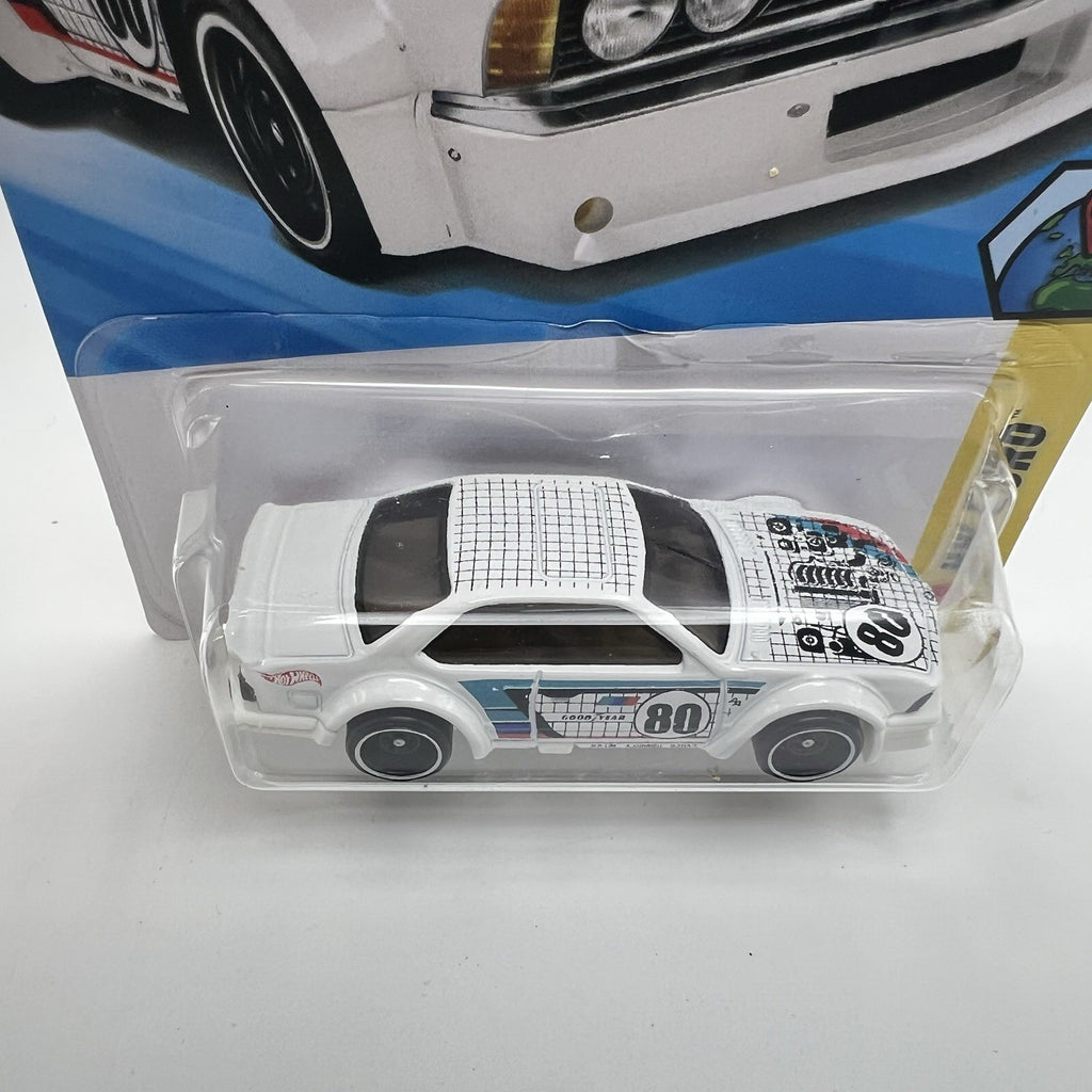 🔥152✔️🔥 2026 Hot Wheels, BMW 635 CSI White, New