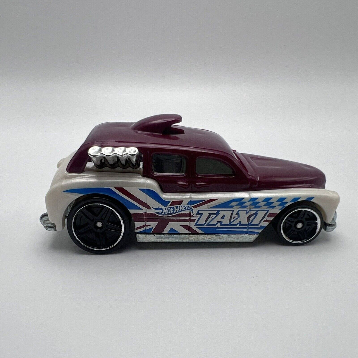 HOT WHEELS 1/64 COCKNEY CAB II British Theme Loose