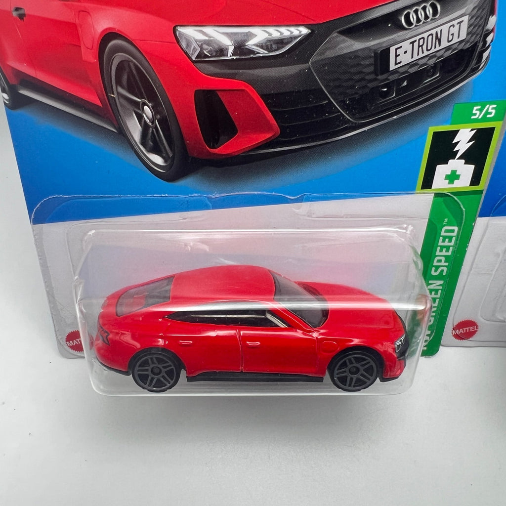 Hot Wheels Audi RS e-tron GT Lot of 2 Red + Gray 176/250 HW Green Speed 5/5