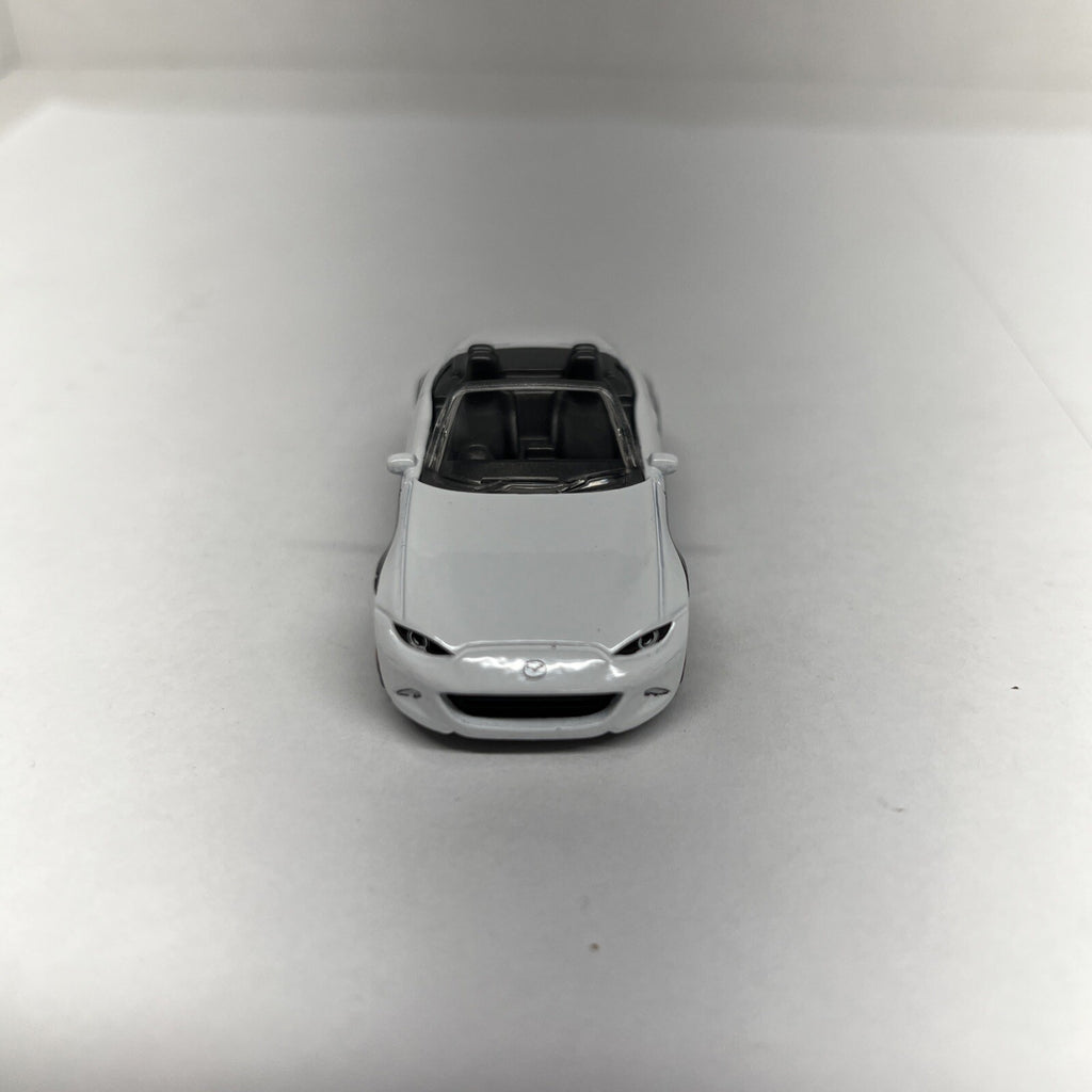 MATCHBOX 2015 White MAZDA MX-5 MIATA Convertible Car K&N Brembo SCALE 1/64