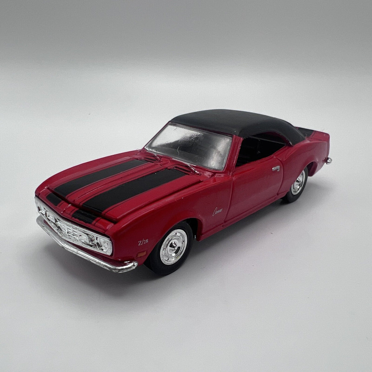 RACING CHAMPIONS 1997 MOTOR TREND MAGAZINE 1968 CHEVY CAMARO Loose