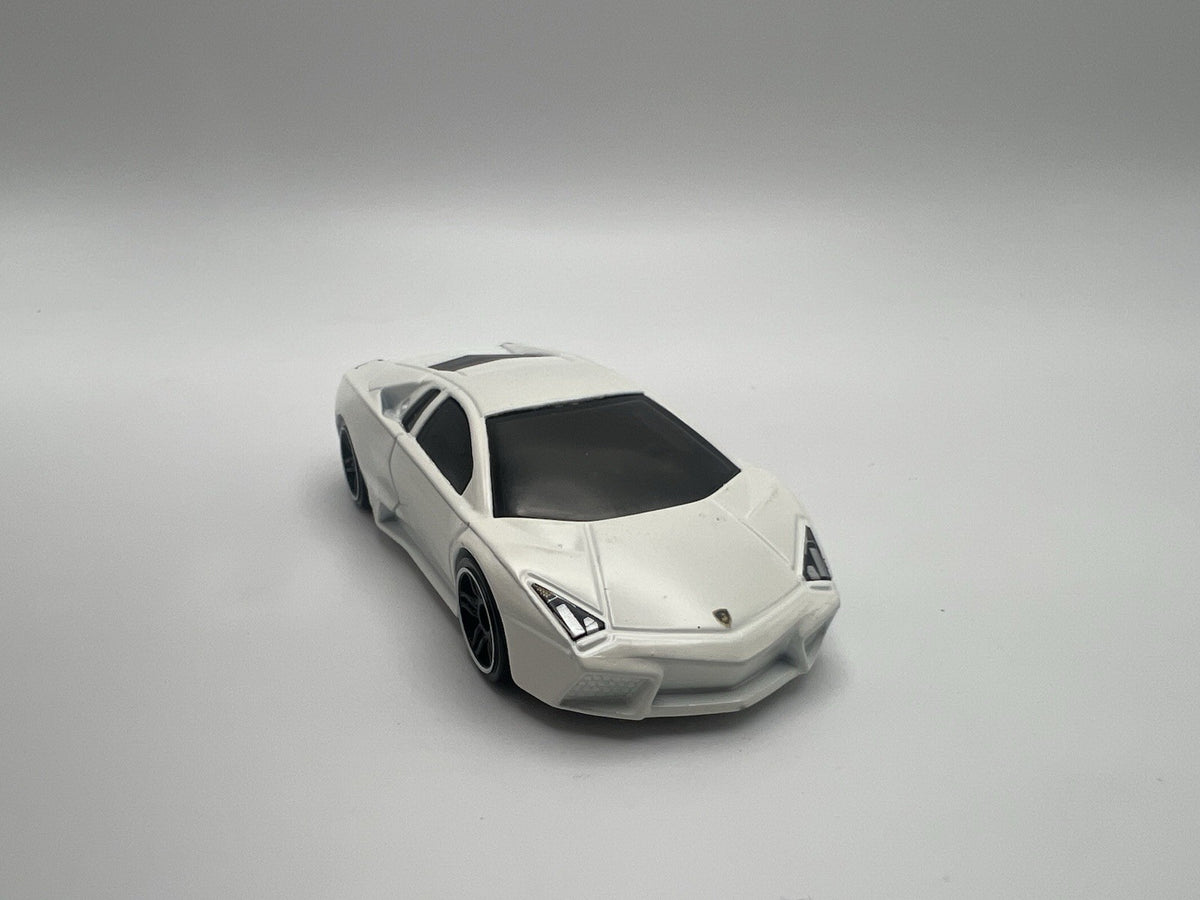 2007-2009 Lamborghini Reventon Collectible 1/64 Scale Diecast Model