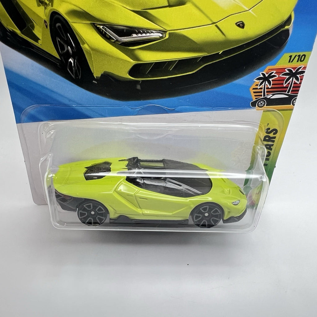 Hot Wheels ‘16 Lamborghini Centenario Roadster Green Exoticars 1/10