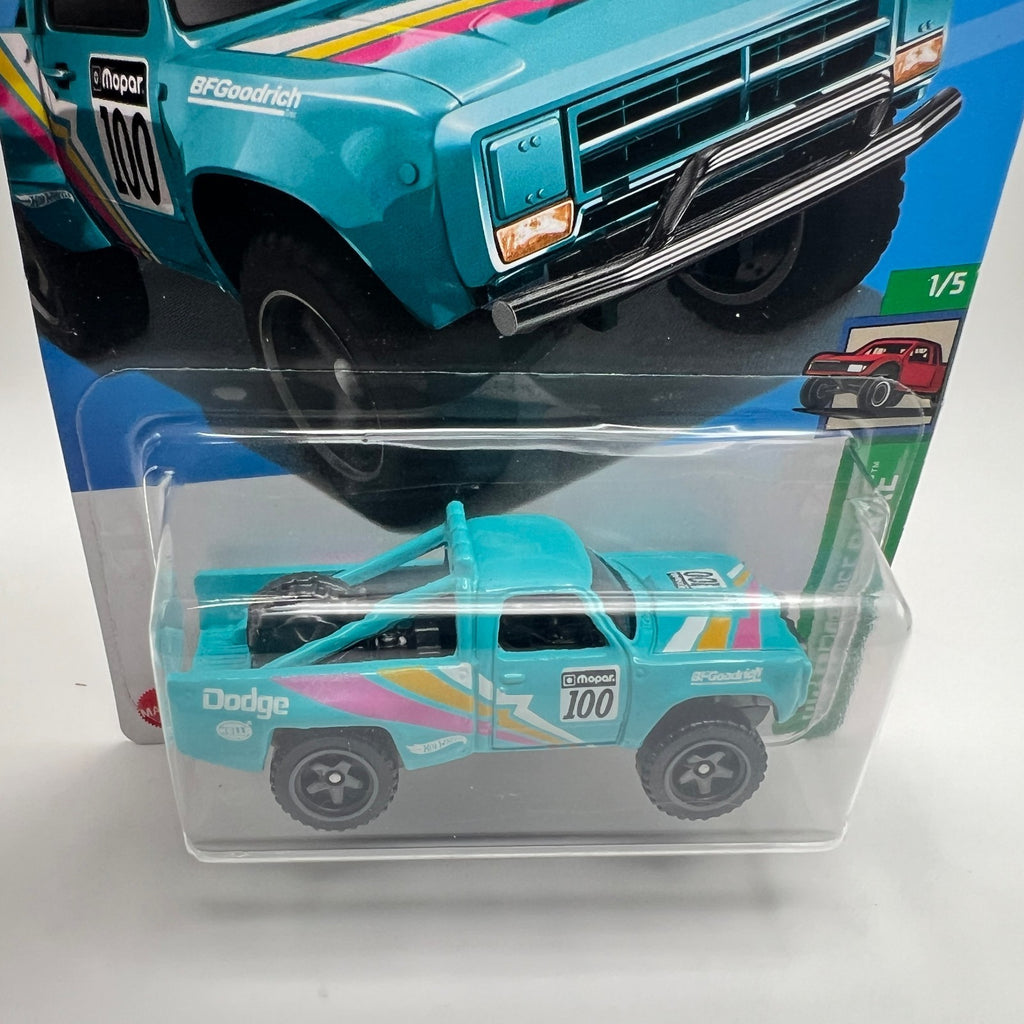 Hot Wheels '87 Dodge D100 Teal 38/250 HW Reverse Rake 1/5