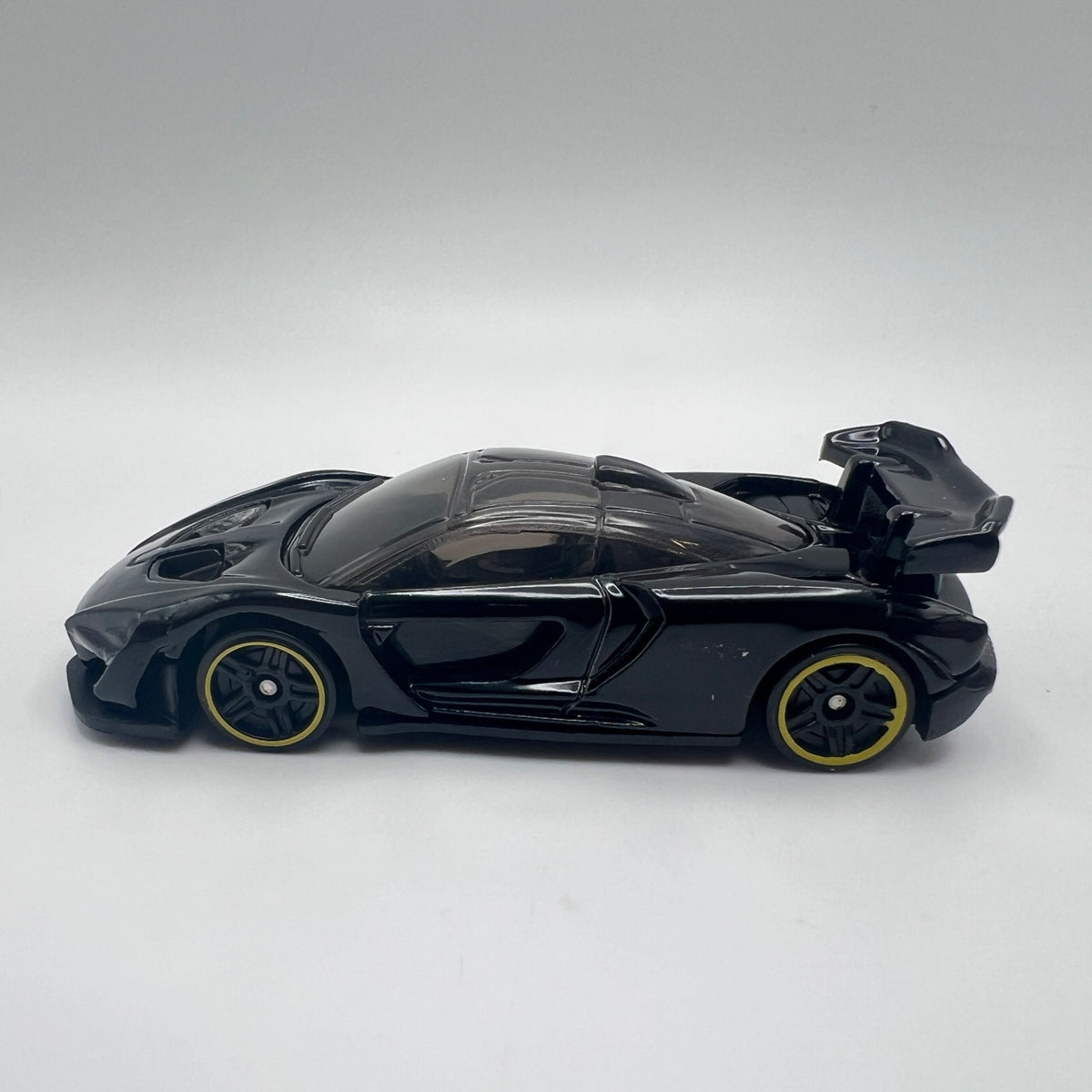 Hot Wheels McLaren Senna Black LOOSE 1/64