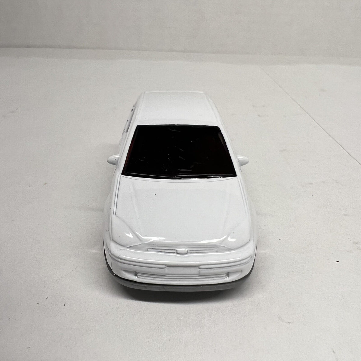 MATCHBOX White FORD FOCUS 2DOOR CAR Bears Scoccer#55 - SCALE 1/57 -1999