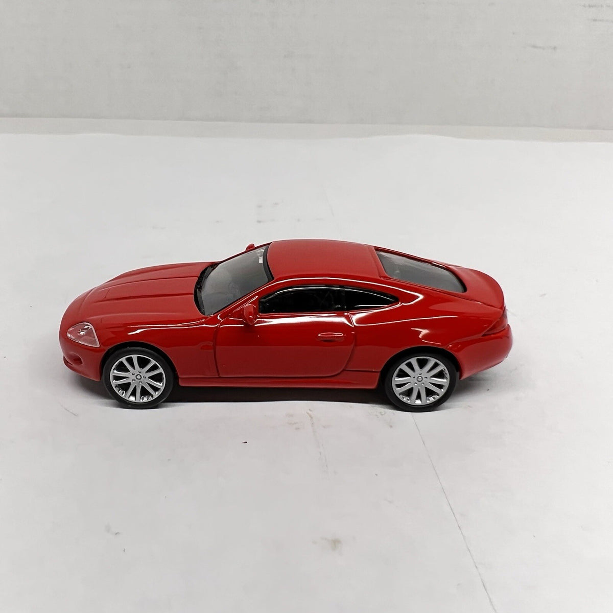 RTR HIGH SPEED MALIBU Red JAGUAR XJ SPORTS CAR DIE CAST
