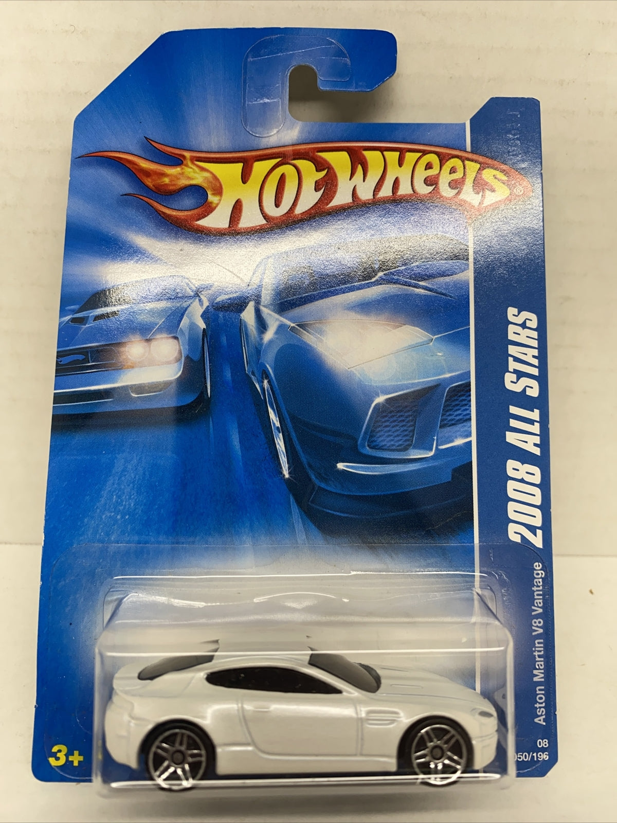 Hot Wheels ~ 2008 ALL STARS ~ ASTON MARTIN V8 VANTAGE~ #050/196~White ~New~ NM+