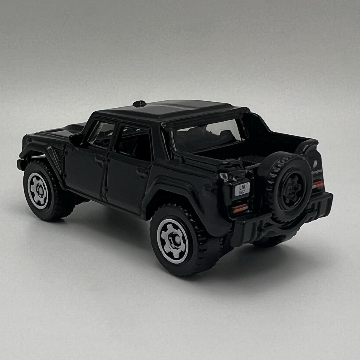 2019 Matchbox Autobahn Express Lamborghini LM002 Pickup Truck Black 1:64 NM